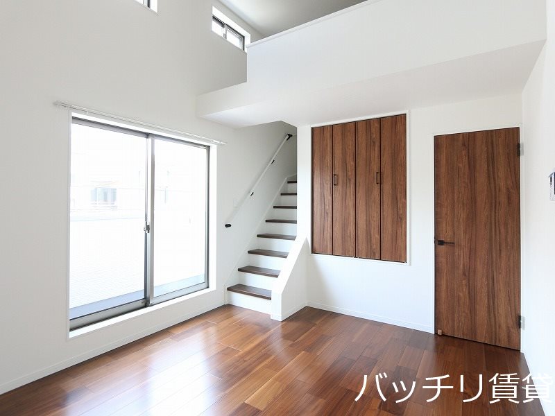 居室・リビング　同型イメージの為、現状を優先致します。