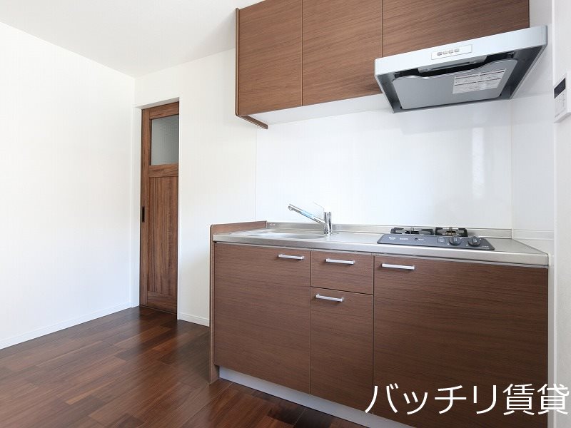 キッチン　同型イメージの為、現状を優先致します。