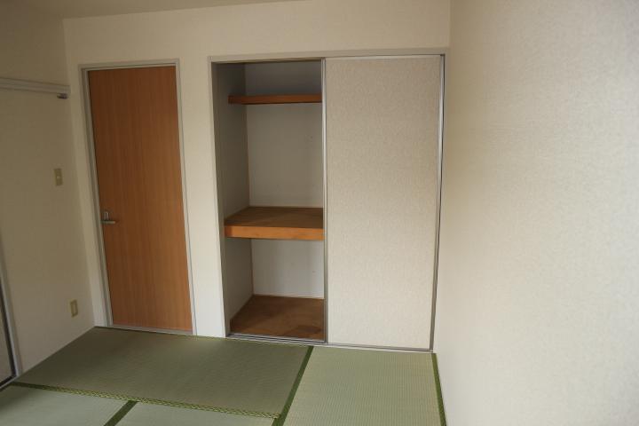 収納　和室にある広々収納。