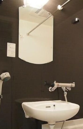 洗面設備　反転　参考写真です