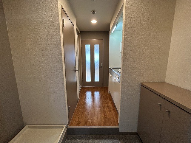玄関　同マンション別部屋