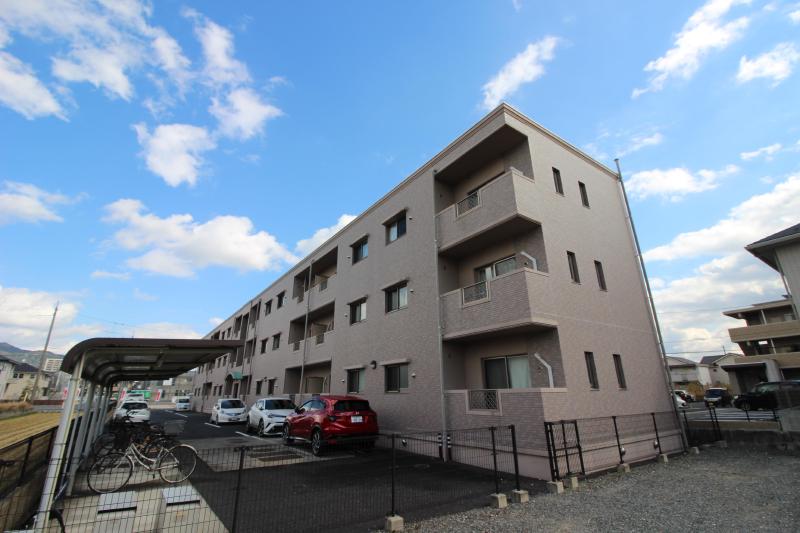 建物外観　リベルテ　建物外観