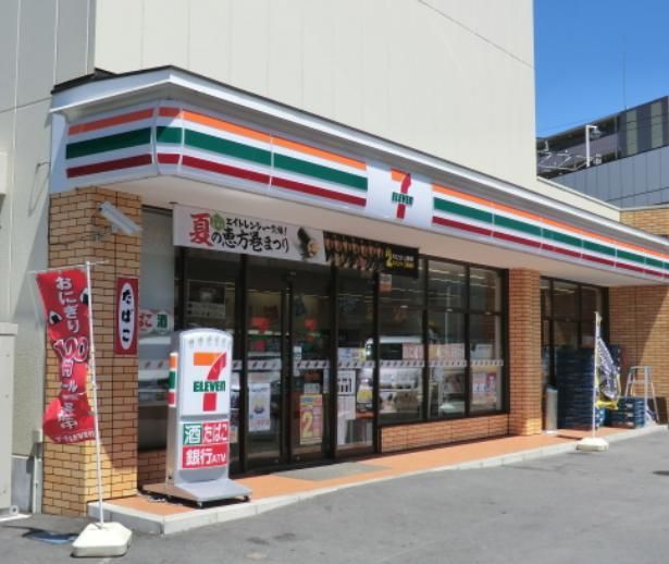 コンビニ　セブンイレブン葛飾新柴又駅前店（コンビニ）まで183m