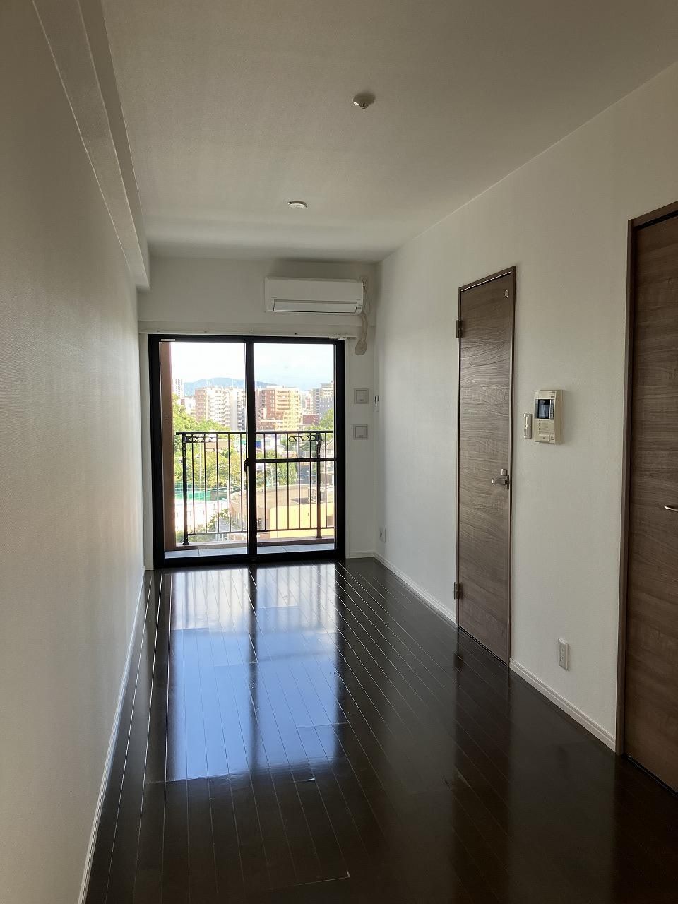地下鉄七隈線 桜坂駅 徒歩8分 14階建 築21年の居間写真
