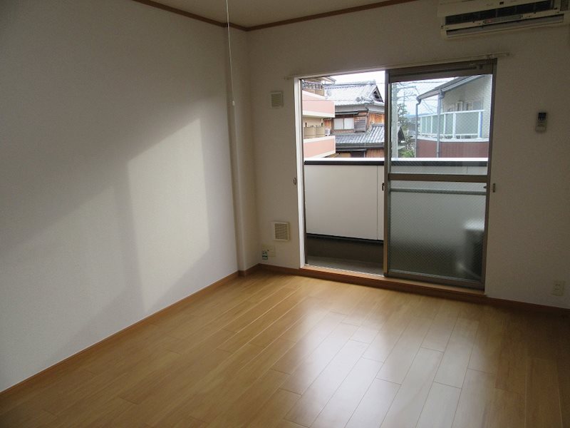 ハイツHIROの居間写真