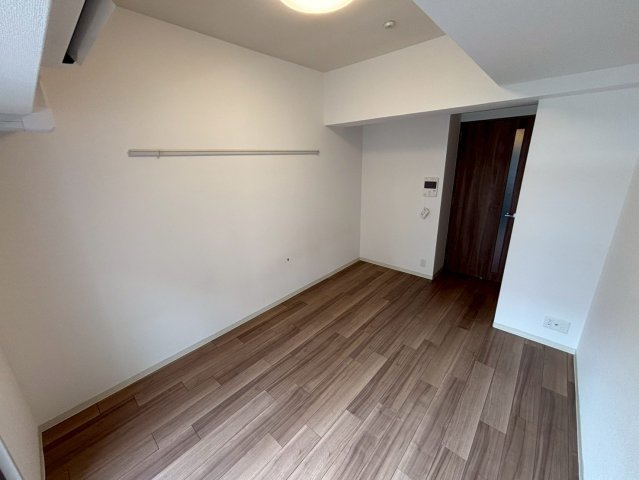 居室・リビング　同物件別部屋写真