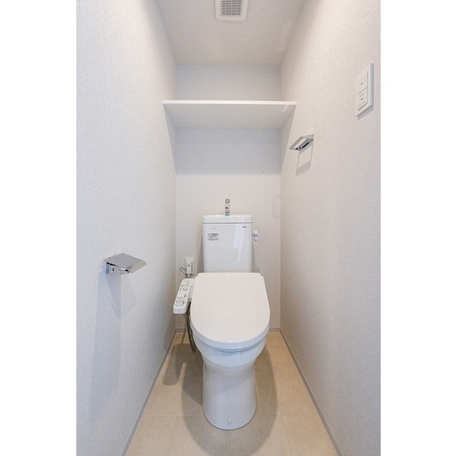 コンフォリア・リヴ品川西大井のトイレ写真