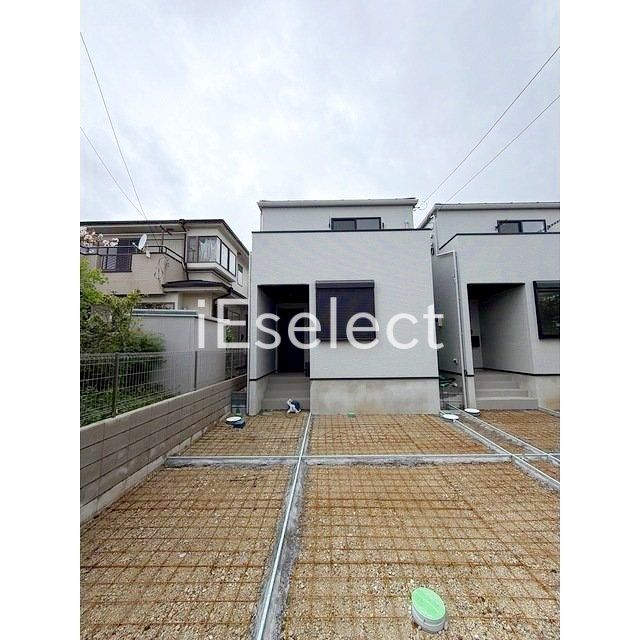 建物外観　2026年7月完成。ペットと一緒に住める戸建物件