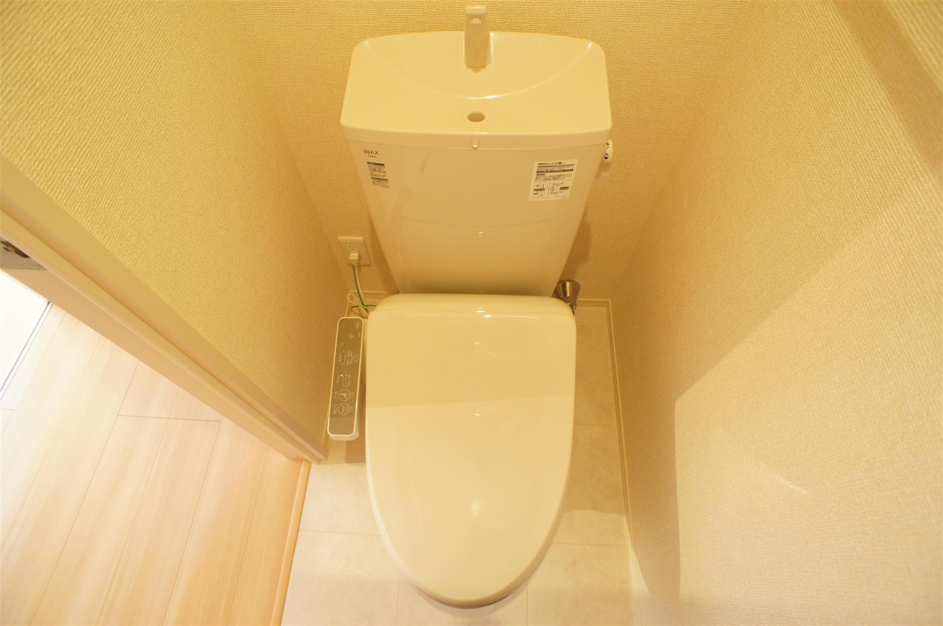 フラット テンのトイレ写真