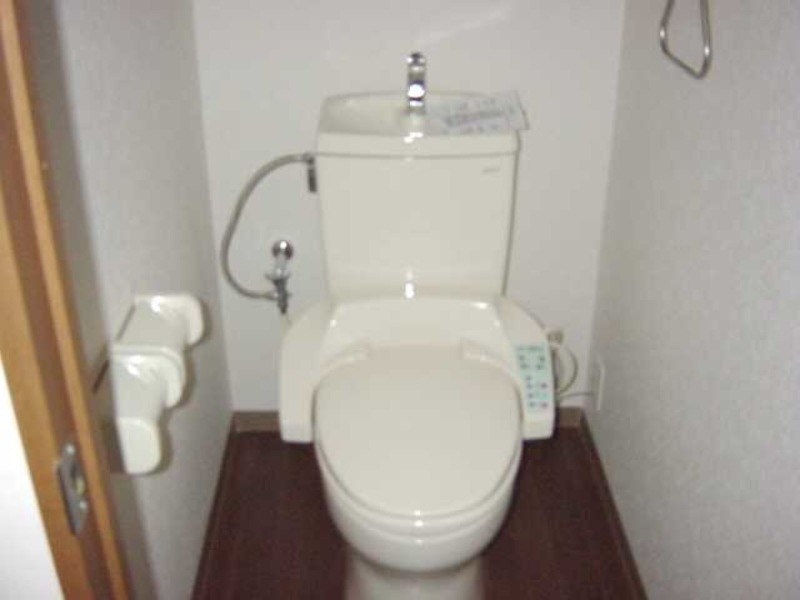 トイレ　図面と現状に相違がある場合には現状を優先
