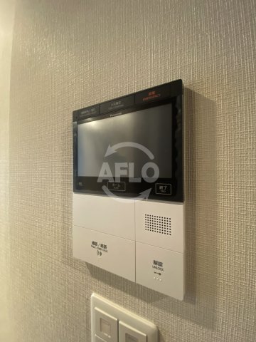 セキュリティ　プレミストタワー靭本町　TVモニター付きインターホン