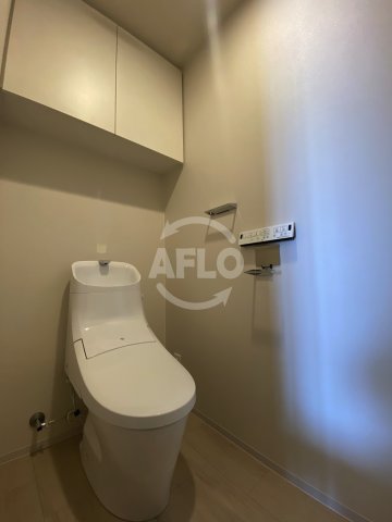 トイレ　プレミストタワー靭本町　温水洗浄便座