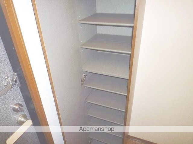 フォレスタリブレの玄関写真