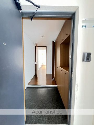 パレット伏見の玄関写真
