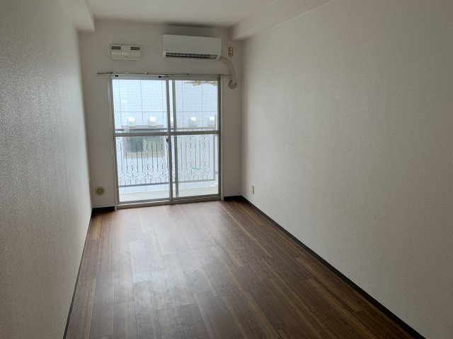 ポンデロッサ鶴見IIの内装写真
