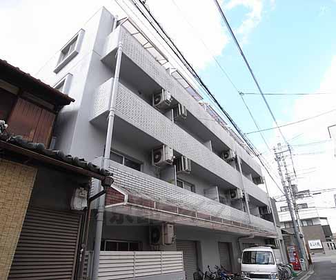 建物外観　全戸東向きです