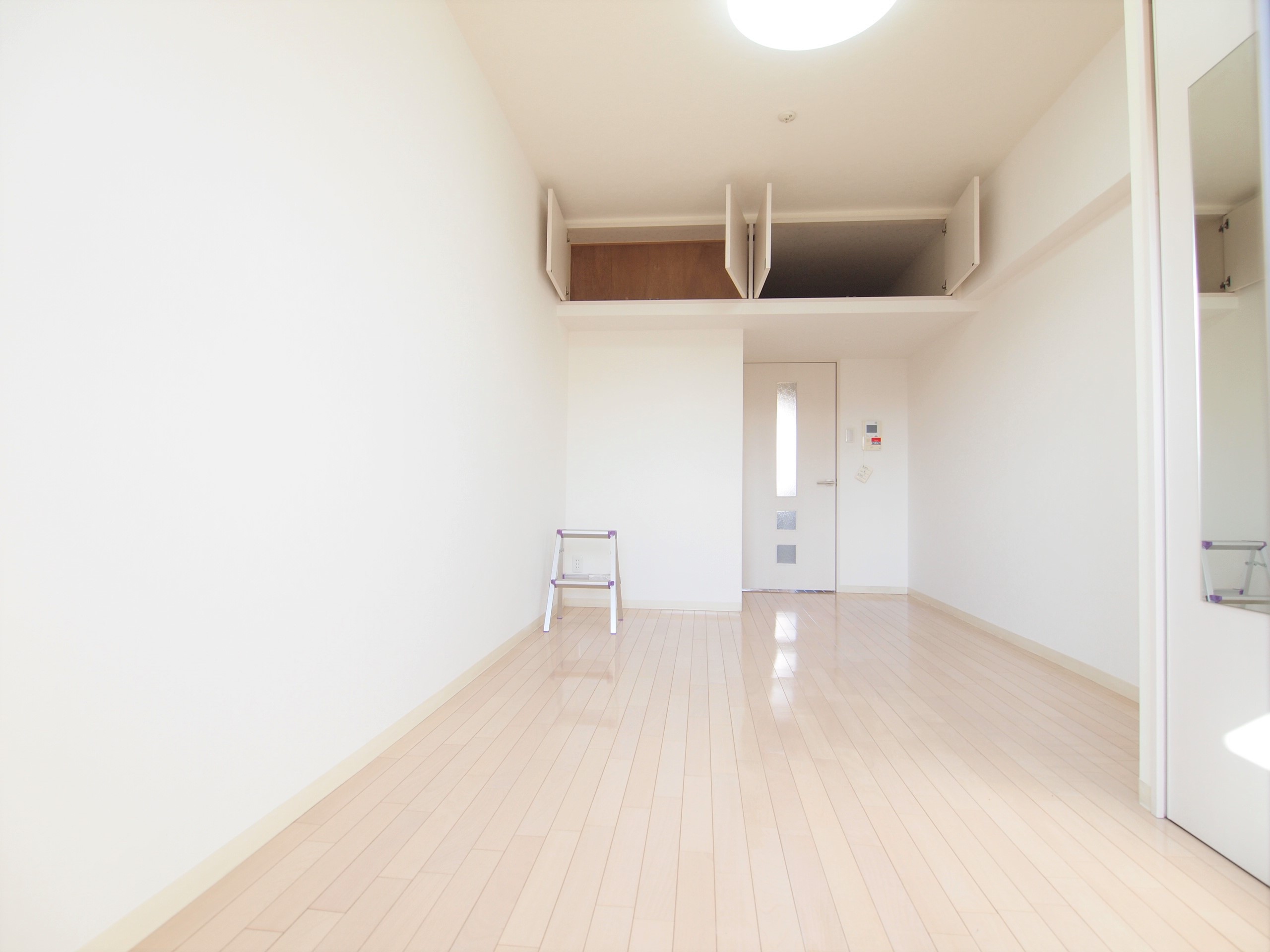 No.65 ORIENT CROSSING TOWERの居間写真