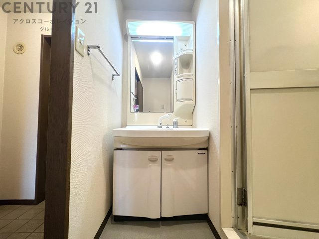 洗面設備　洗髪洗面化粧台付き☆