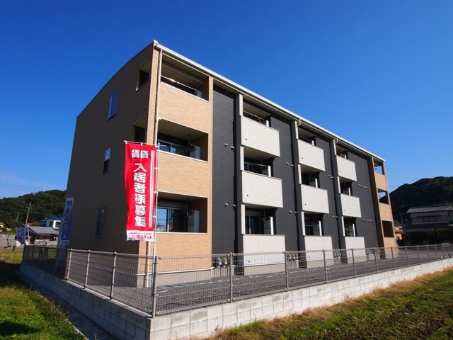 ＪＲ筑豊本線 中間駅 徒歩9分 築15年
