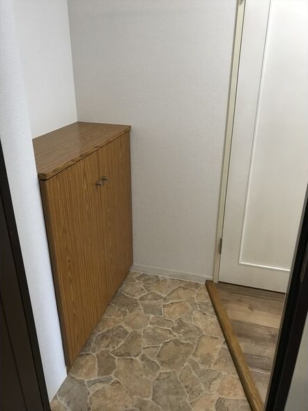 栄町エースマンションの玄関写真