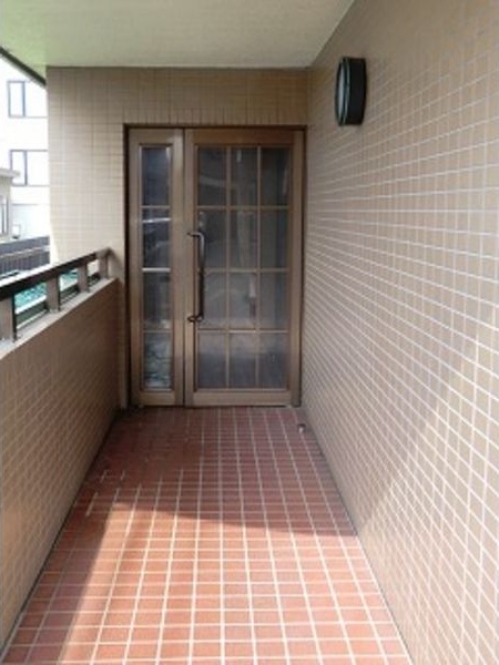 栄町エースマンションの外観写真
