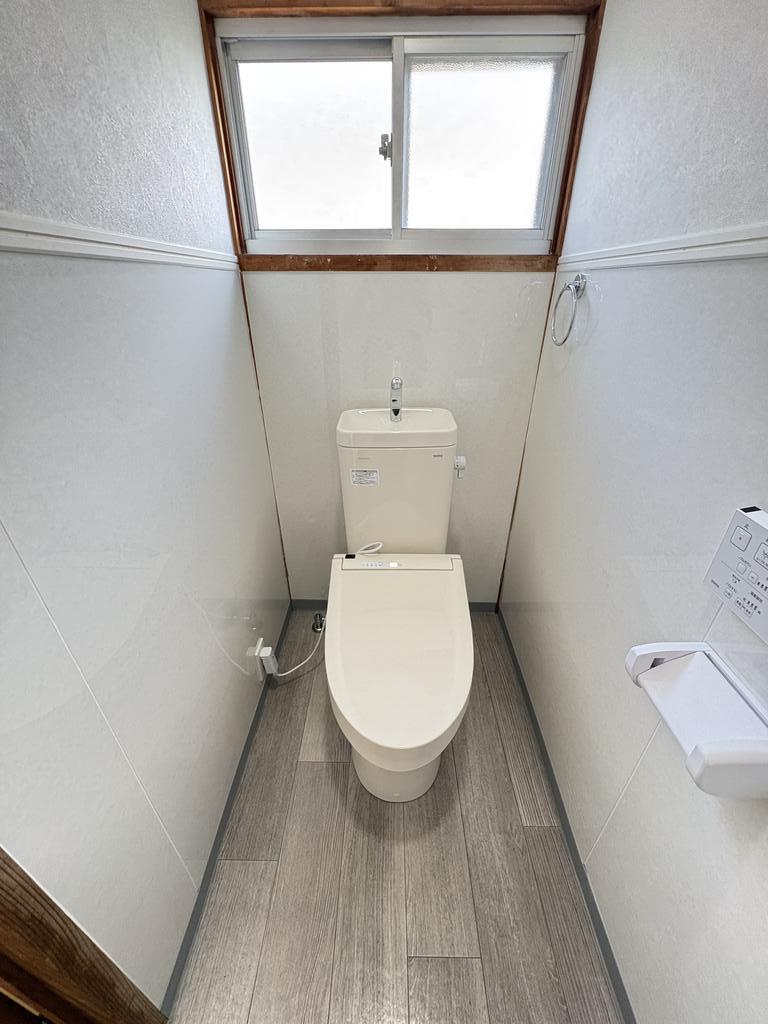 藤本三郎1丁目1番47号貸家のトイレ写真