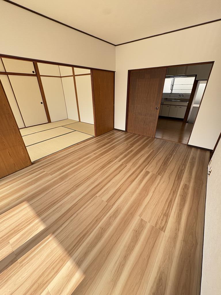 藤本三郎1丁目1番47号貸家の内装写真