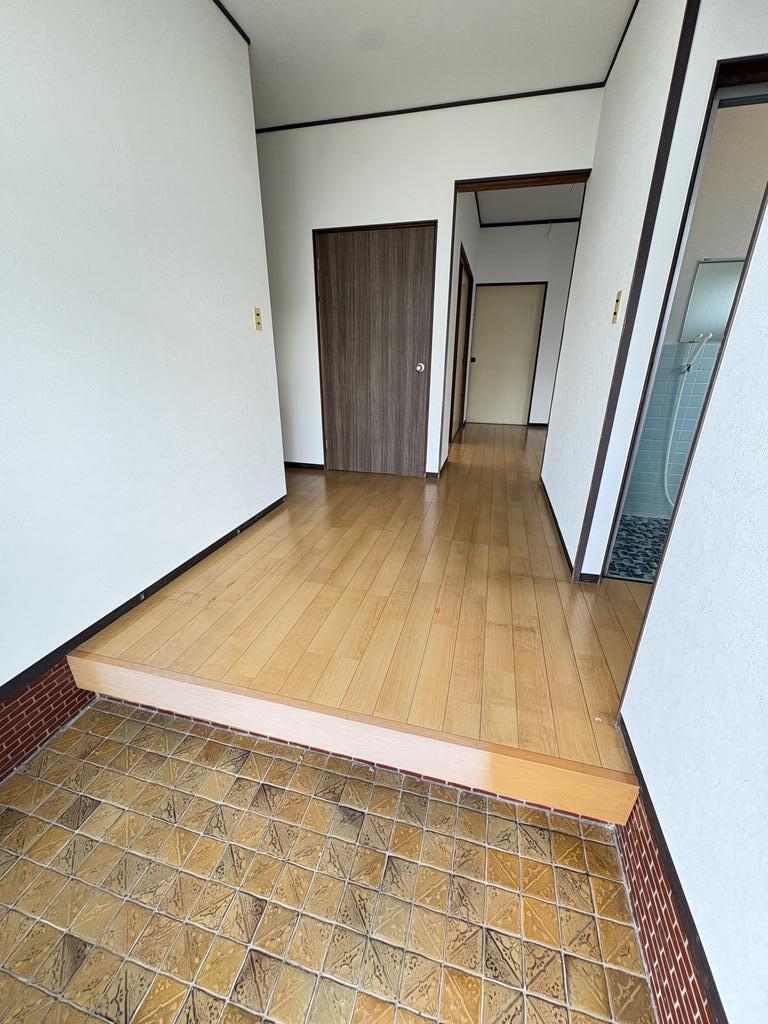 藤本三郎1丁目1番47号貸家の玄関写真