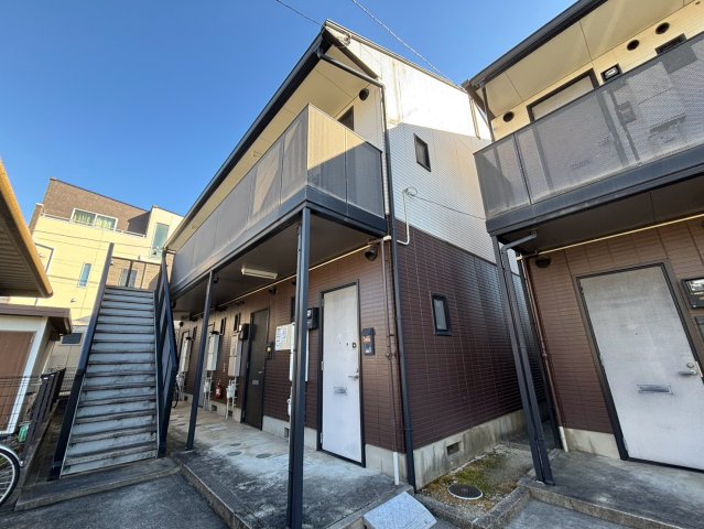 建物外観　ヤングパレスB棟