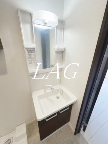 洗面設備　独立洗面台です。