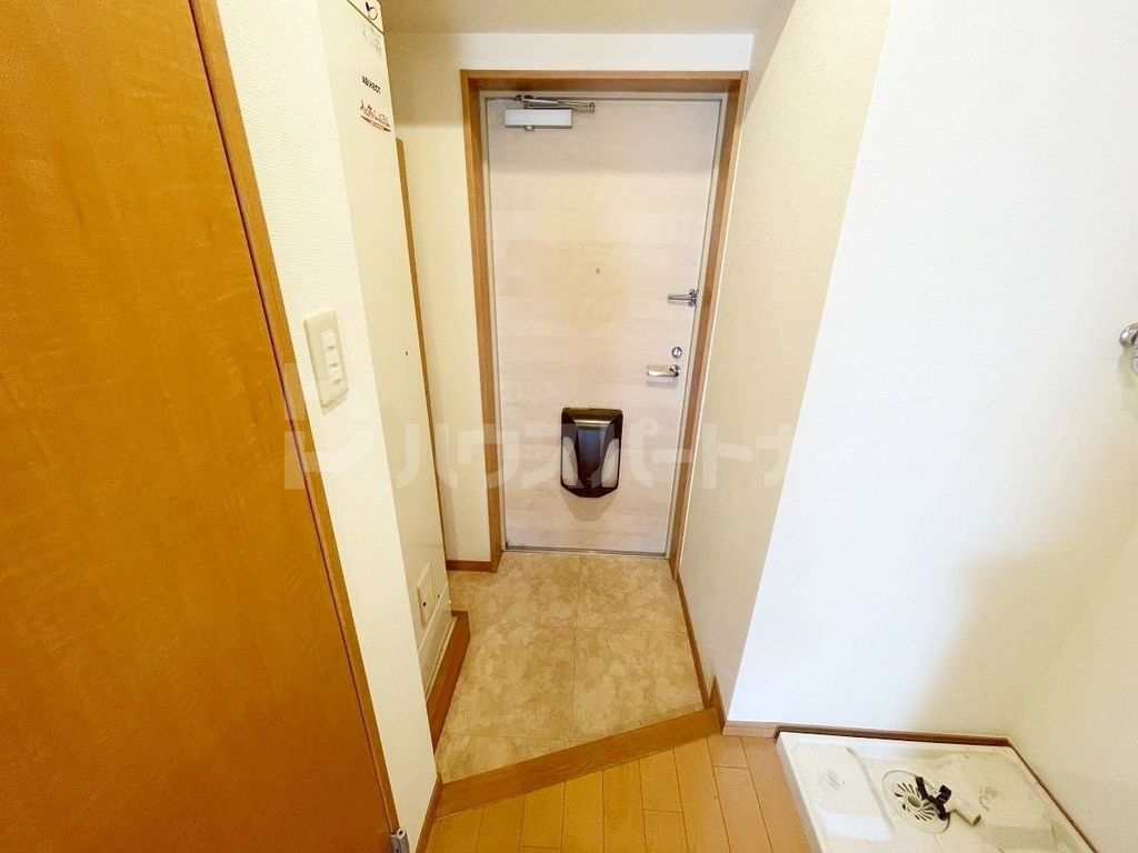 スパシエルクス大宮の玄関写真