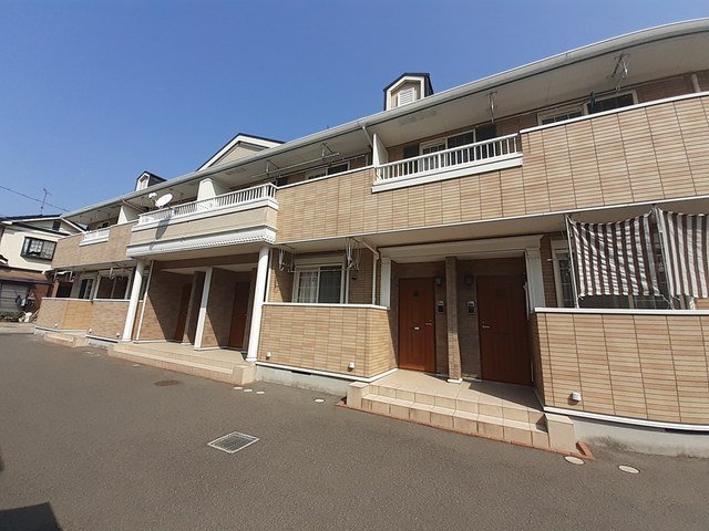 建物外観　落ち着いた雰囲気の外観です
