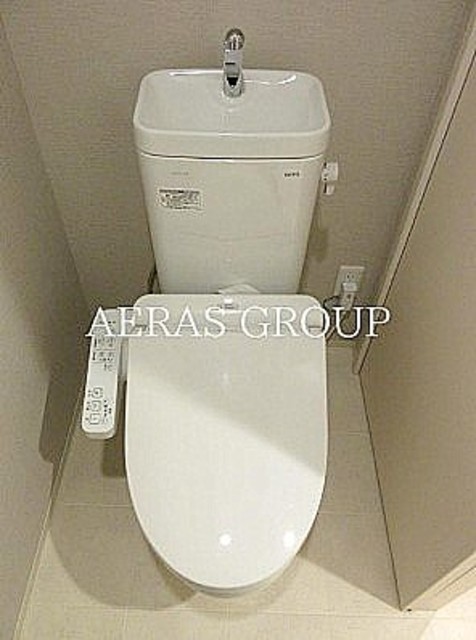 トイレ　同仕様　　別部屋参考写真