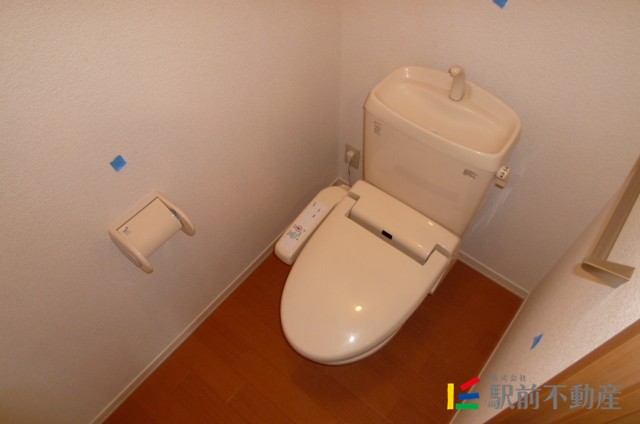ＪＲ鹿児島本線 弥生が丘駅 徒歩18分 2階建 築19年のトイレ写真