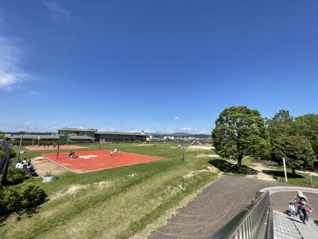 【サンフラワー１＋の公園】