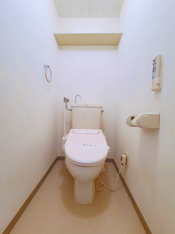 【札幌市北区新川一条のマンションのトイレ】