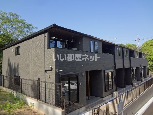 コモドカーサ　IIIの建物外観