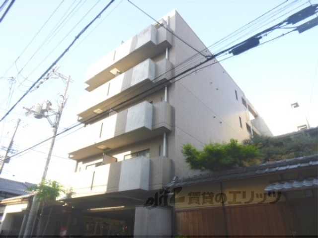 京都市中京区押油小路町のマンションの建物外観