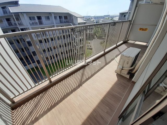 【交野市天野が原町のマンションのバルコニー】