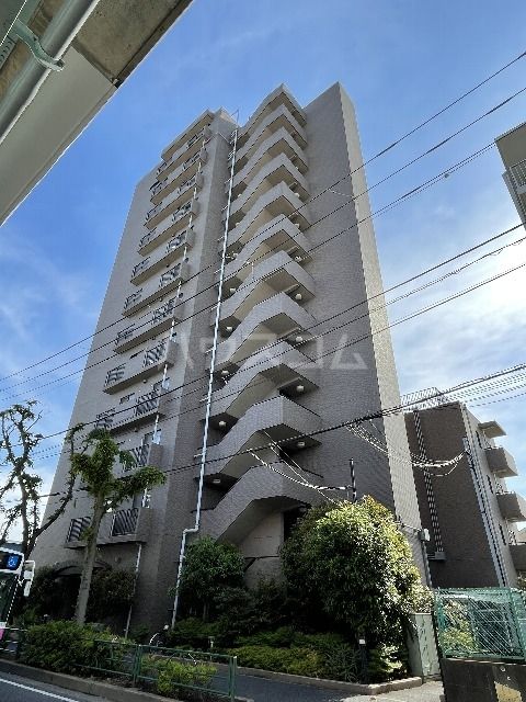 江戸川区松本のマンションの建物外観