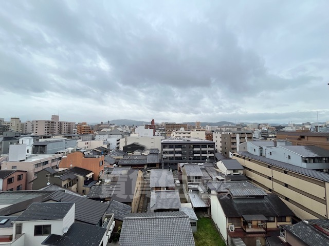 【京都市中京区橋東詰町のマンションの眺望】