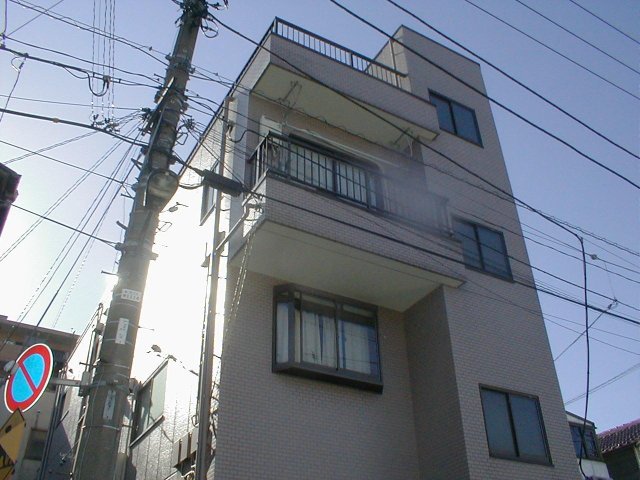 吉田ビルの建物外観