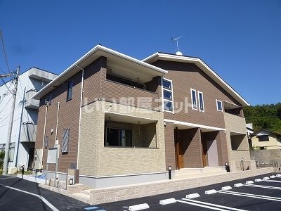 土岐市土岐津町土岐口のアパートの建物外観