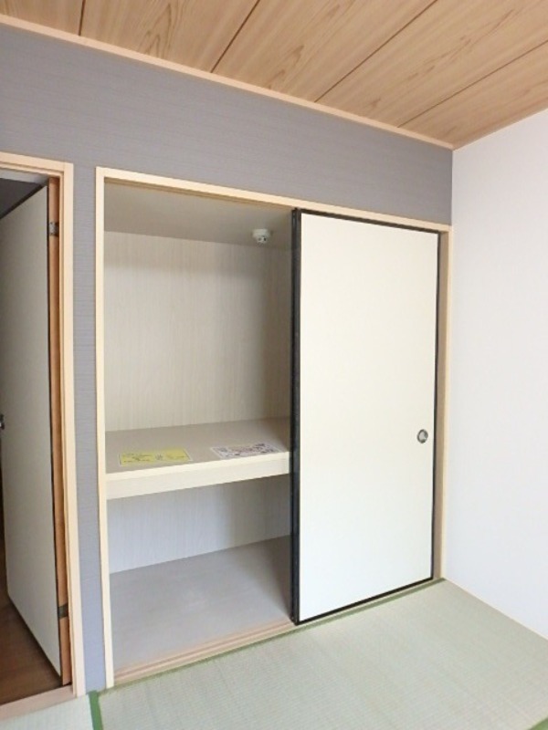 【小山市西城南のマンションの収納】