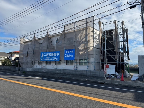 【廿日市市地御前のアパートの建物外観】