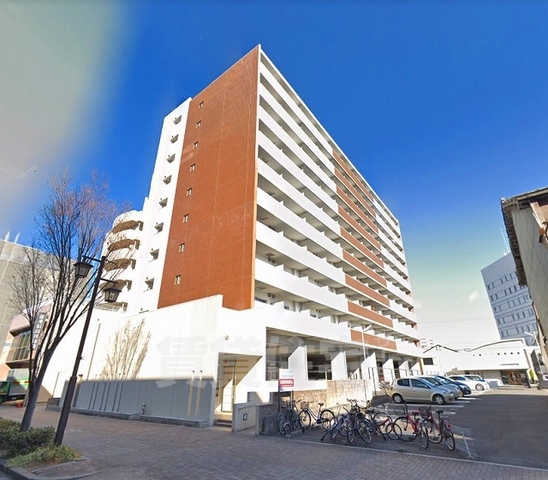 【名古屋市瑞穂区堀田通のマンションの建物外観】