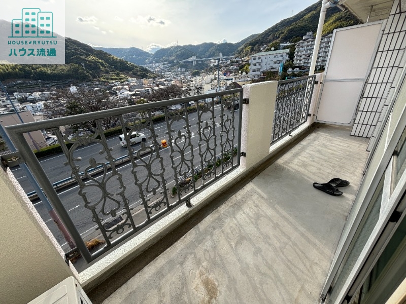 バルコニー　※別号室の写真です