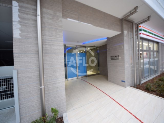 ロビー　セレニテ心斎橋グランデ　ロビー