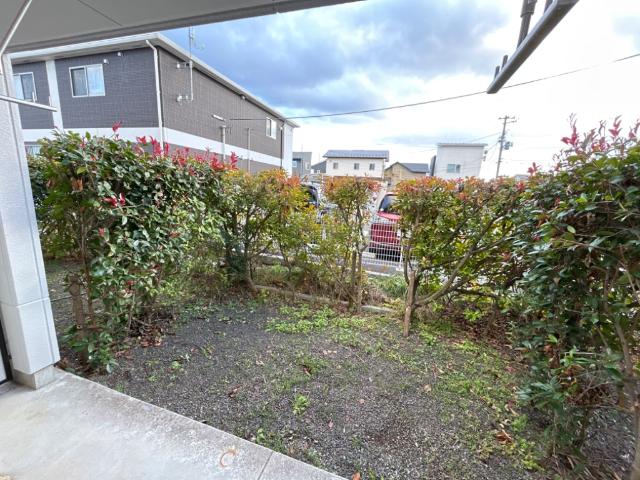 バルコニー　専用庭