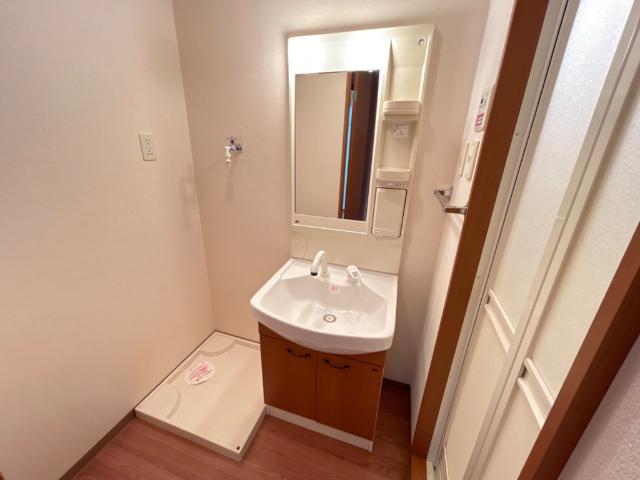 洗面設備　洗髪洗面化粧台